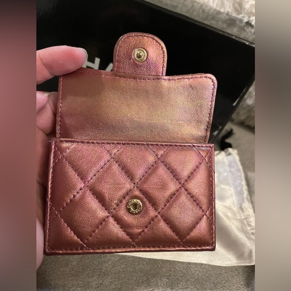 ❤️SOLD❤️🦄✨Auth CHANEL Iridescent Lambskin Small Quilted Flap Wallet in Purple - Picture 6 of 13